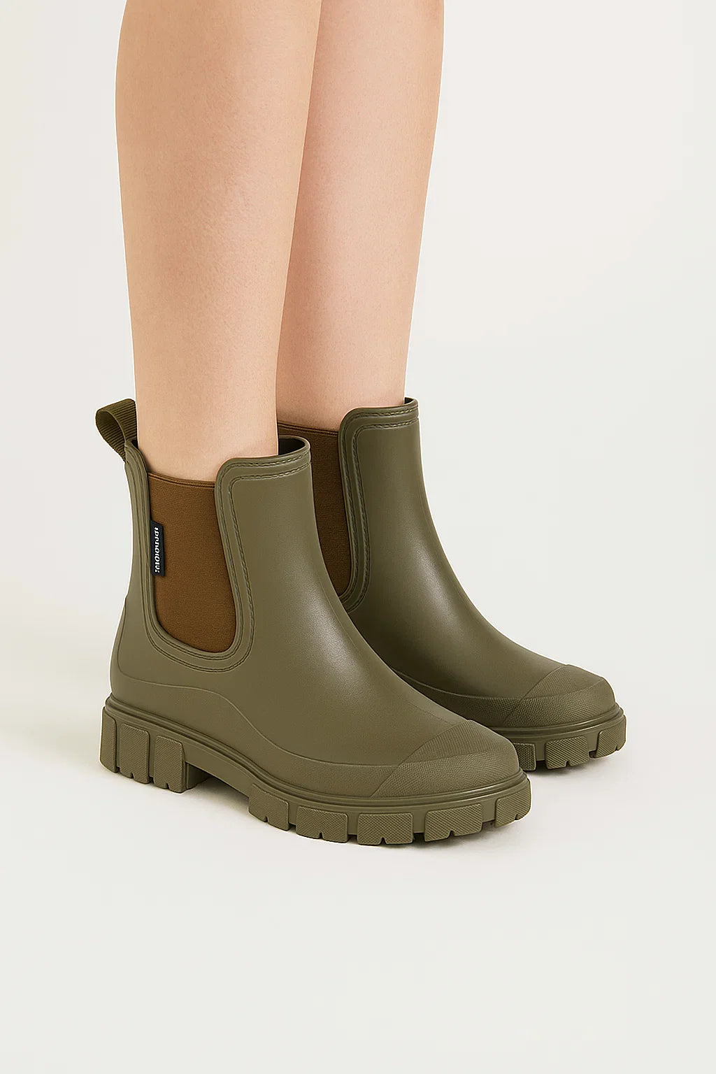 Women's Waterproof Rubber Boots Modern Design Anti-Slip Sole Outdoor Rainboots